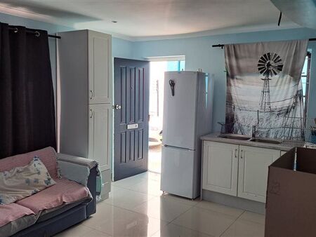 1 Bedroom Apartment in Table View