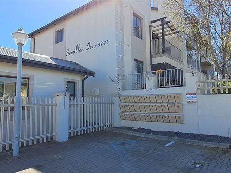 2 Bedroom Apartment in Burgundy Estate