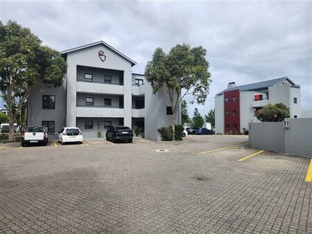 2 Bedroom Apartment in Burgundy Estate