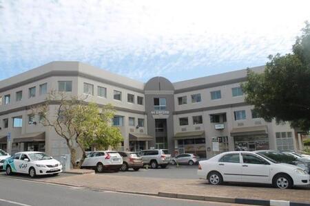 3 Bedroom Penthouse in Durbanville Central