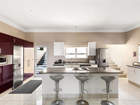 5 Bedroom House in Walmer Estate