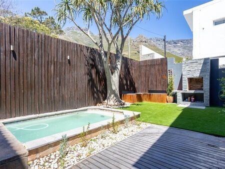 5 Bedroom House in Vredehoek