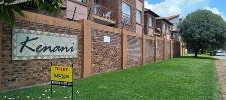 2 Bedroom apartment to rent in Weltevreden Park, Roodepoort