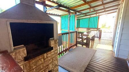 2 Bedroom flat to rent in Fraaiuitsig, Klein Brak Rivier