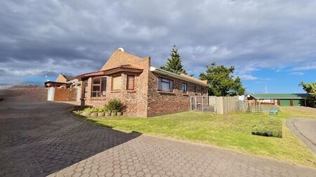 2 Bedroom duet to rent in Dana Bay, Mossel Bay