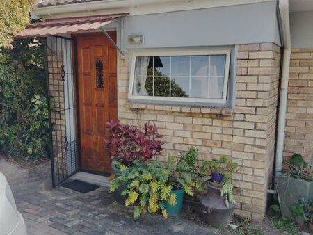 1 Bedroom Apartment in Beacon Bay