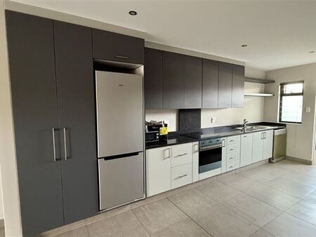 2 Bedroom Apartment in Menlo Park