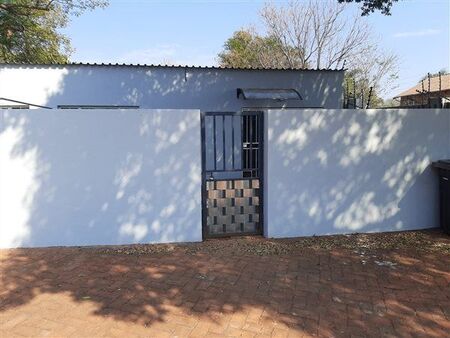 1 Bedroom Apartment in Magalieskruin