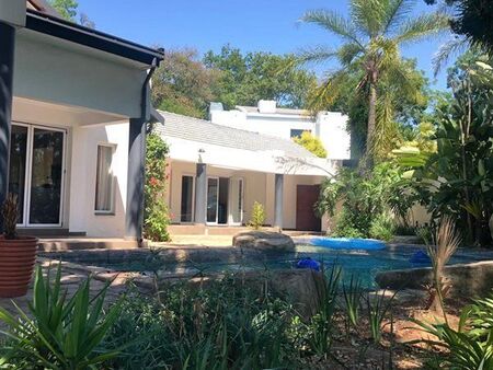 5 Bedroom House in Bryanston