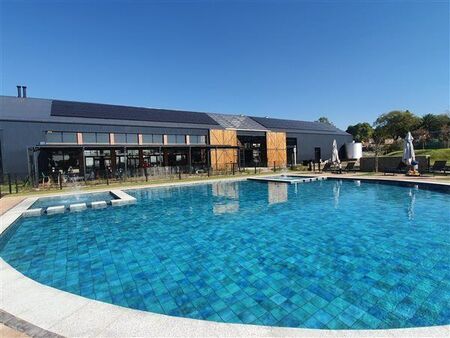 1 Bedroom Apartment in Linbro Park