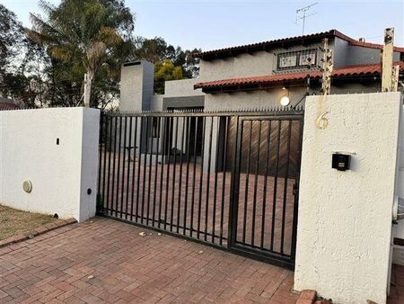 6 Bedroom House in Woodmead