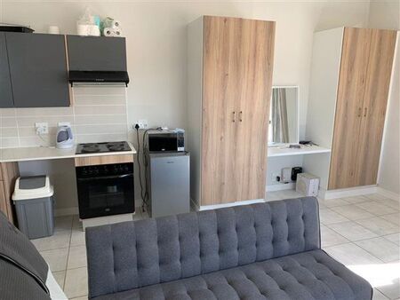 1 Bedroom Apartment in Linbro Park