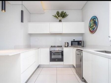 2 Bedroom Apartment in Rosebank