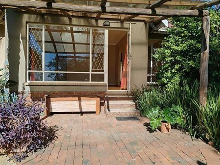 1 Bedroom House in North Riding Ah