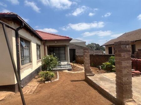 3 Bedroom House in Naturena
