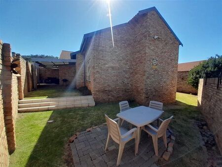 3 Bedroom Simplex in Mulbarton