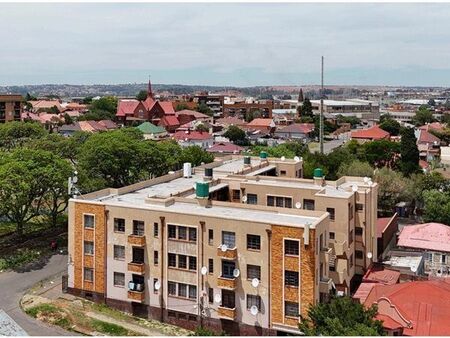 1 Bedroom Apartment in Troyeville