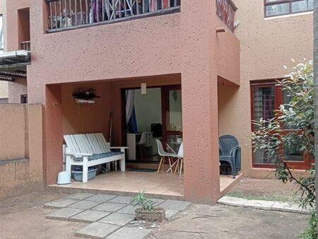 1 Bedroom Apartment in Douglasdale