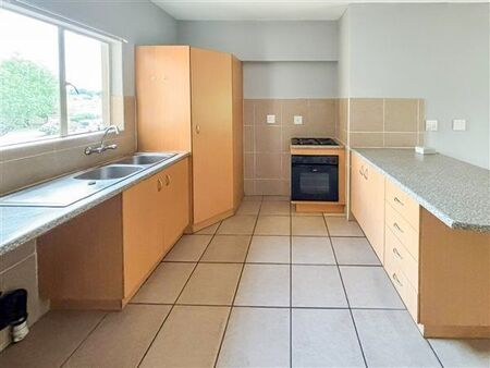 2 Bedroom Townhouse in Pomona Ah