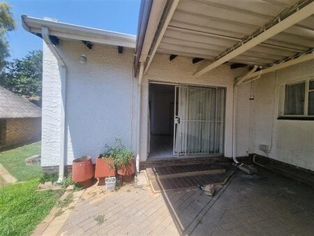 2 Bedroom House in Nimrod Park