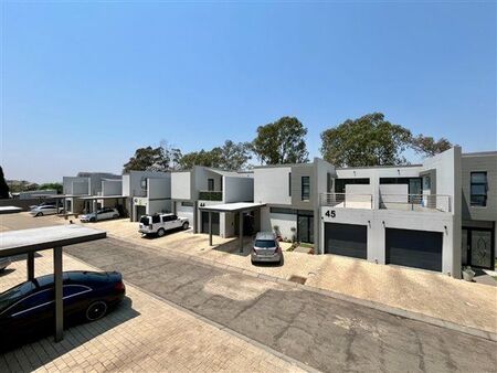 3 Bedroom House in Rynfield Ah