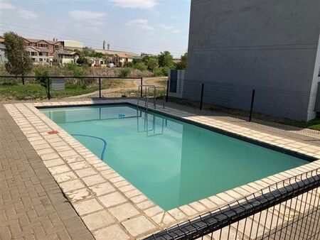 3 Bedroom House in Kosmosdal