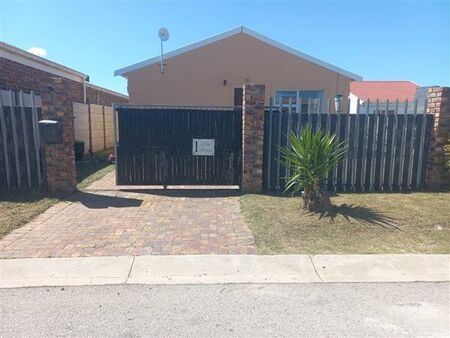 2 Bedroom House in Parsons Vlei