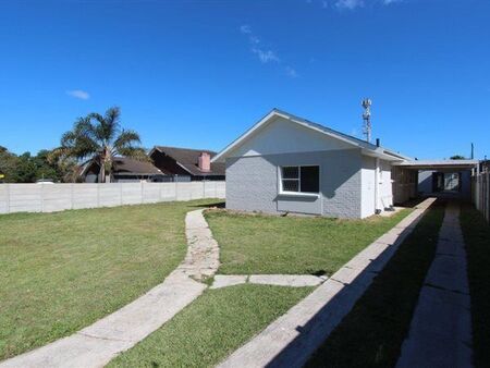 4 Bedroom House in Lorraine