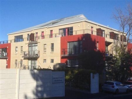 Bachelor apartment in Wynberg