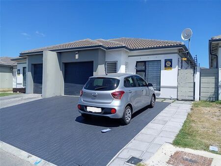 3 Bedroom House in Parklands