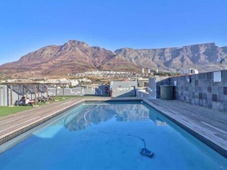 2 Bedroom Apartment in Zonnebloem