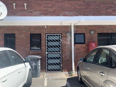 3 Bedroom Apartment in Surrey Estate