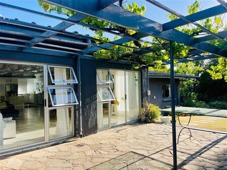 5 Bedroom House in Uniepark