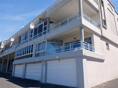 3 Bedroom Apartment in Uvongo