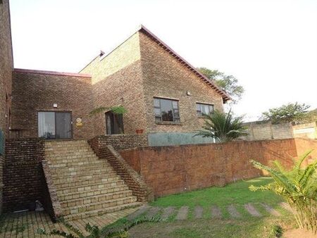 5 Bedroom House in Meer En See