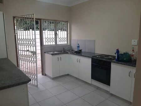 2 Bedroom House in Sarnia