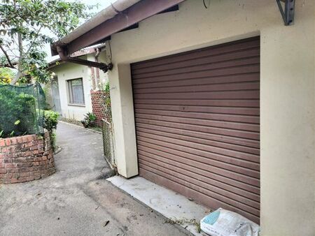 5 Bedroom House in Cowies Hill Park