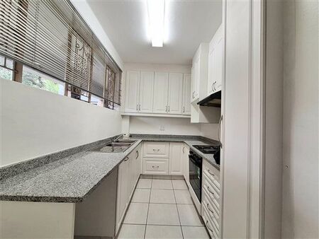 2.5 Bedroom Flat in Glenwood