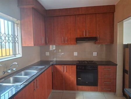 3 Bedroom Apartment in Sydenham