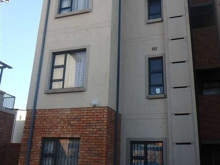 1 Bedroom Apartment in Wilgeheuwel