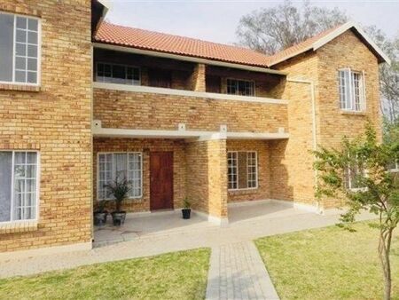 2 Bedroom Apartment in Honeydew