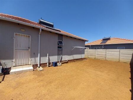 3 Bedroom House in Zandfontein Ah