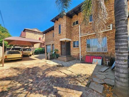 3 Bedroom House in Mountain View