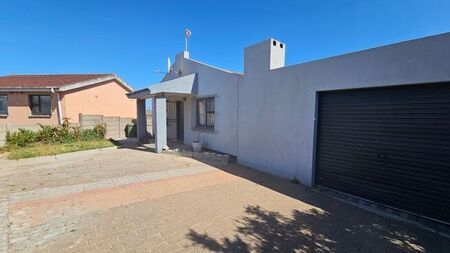 3 Bedroom house to rent in Louwville, Vredenburg