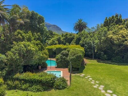 2 Bedroom apartment to rent in Newlands, Cape Town