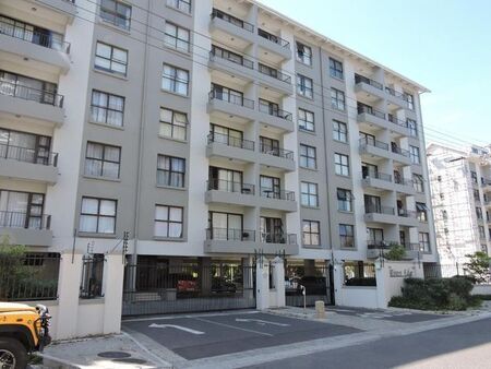 1 Bedroom apartment to rent in Rondebosch, Cape Town