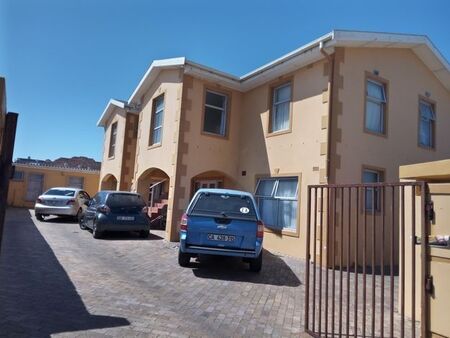 2 Bedroom apartment to rent in Pelican Heights, Cape Town