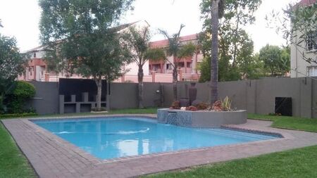 3 Bedroom apartment to rent in Paulshof, Sandton