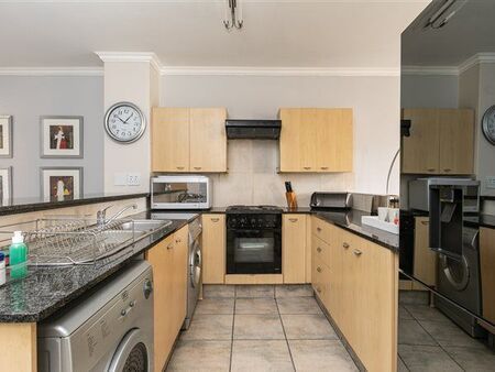 2 Bedroom Apartment in Sandton Central