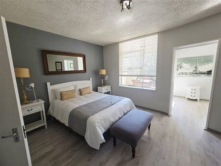 1 Bedroom Apartment in Sandton Central